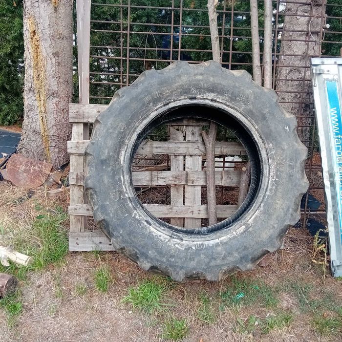 opona rolnicza firestone 320 R24/70