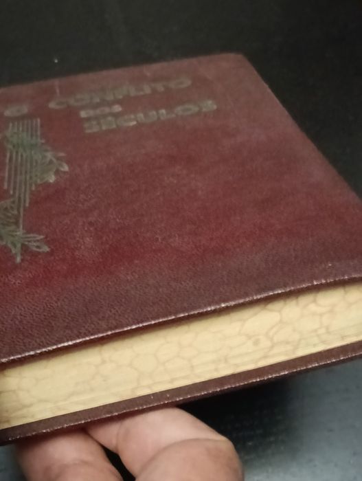 Livro  O Conflito dos Séculos
