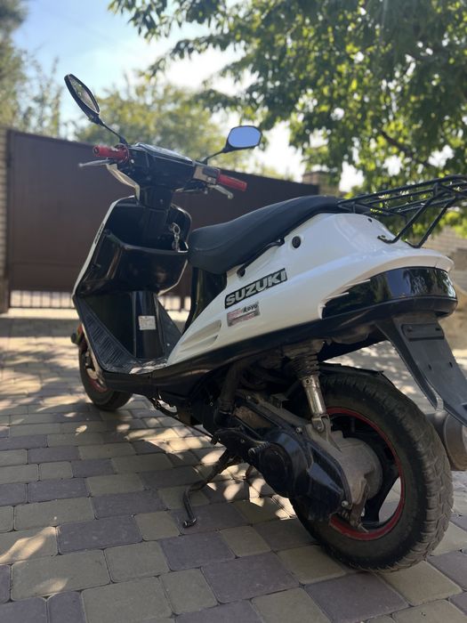 Продам скутер Suzuki address v 100