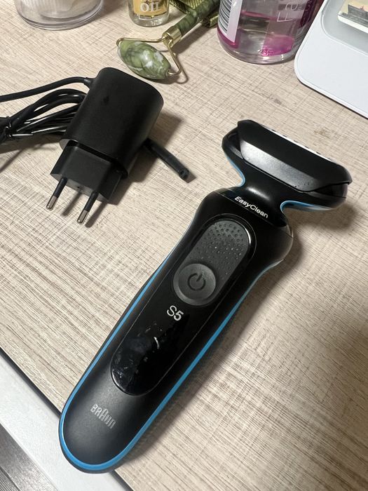 Продам бритву Braun S5