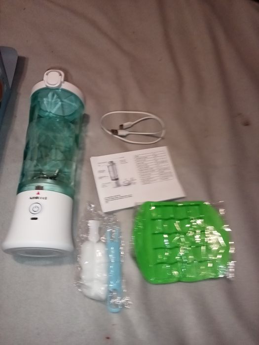 Портативний акумуляторний блендер Amicool A9 з підсвіткою