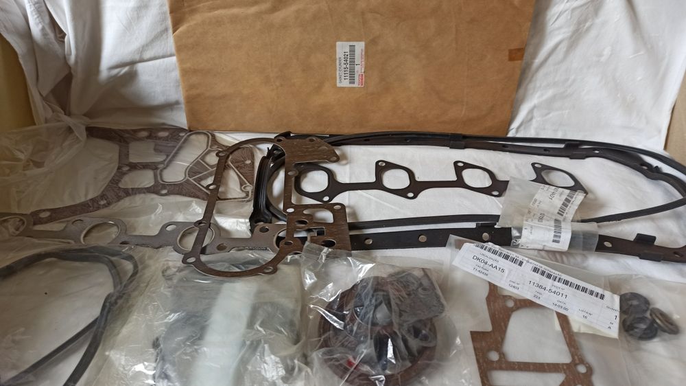 Toyota Hilux, jogo juntas do motor completo.