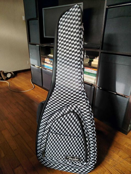 Fender Squier Paranormal Telecaster Troublemaker Roxa