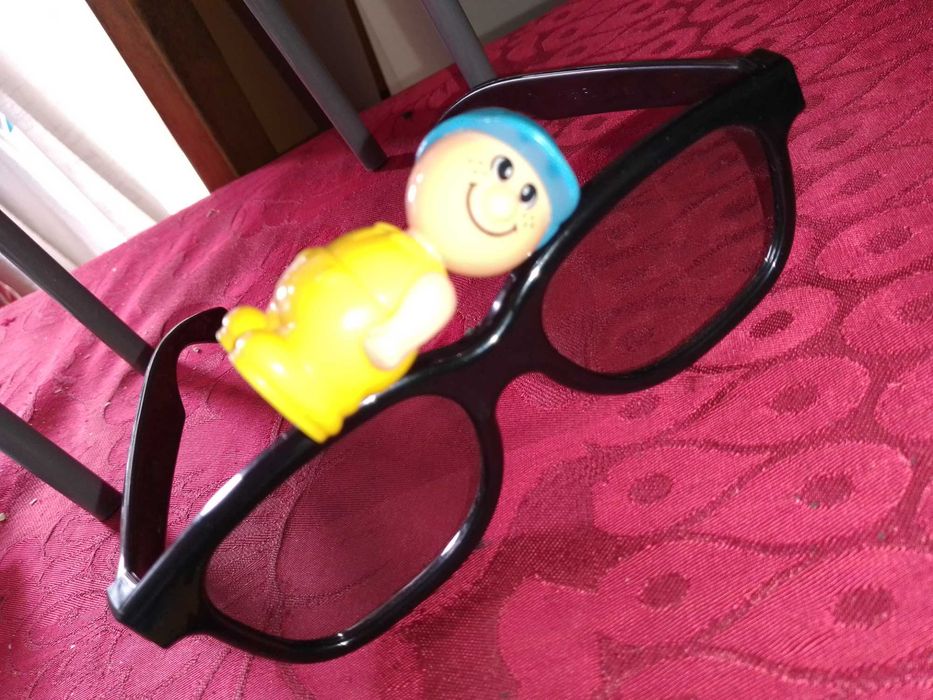Quer Sair da sua Dimensão? Oculos Real D 3D-8E -Bonequinho 2E Desde 2E