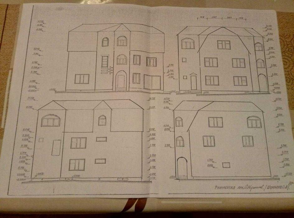 Трехэтажный дом 300 м² с участком 7 соток от собственника