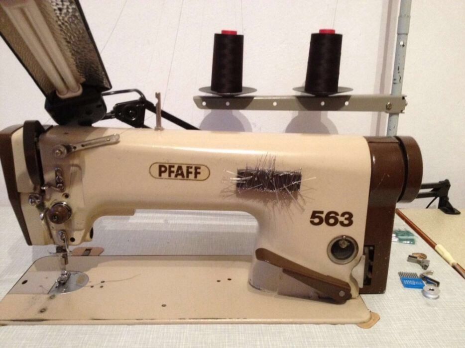 Універсальна промислова Швейна машинка PFAFF 563