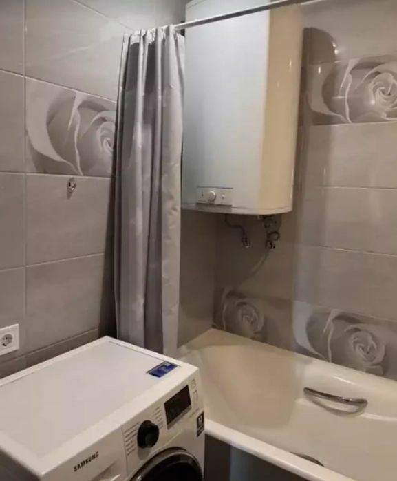 Продаж 3-кімнатної квартири Євідновлення