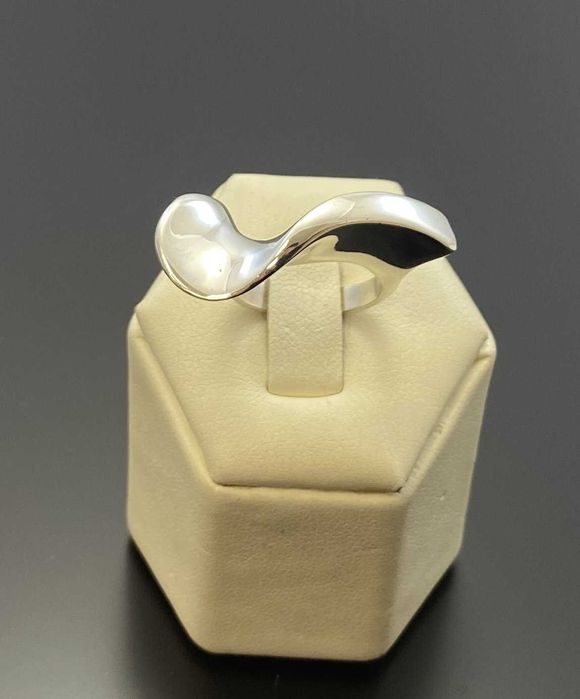 Śliczny srebrny pierścień Ag925 r13