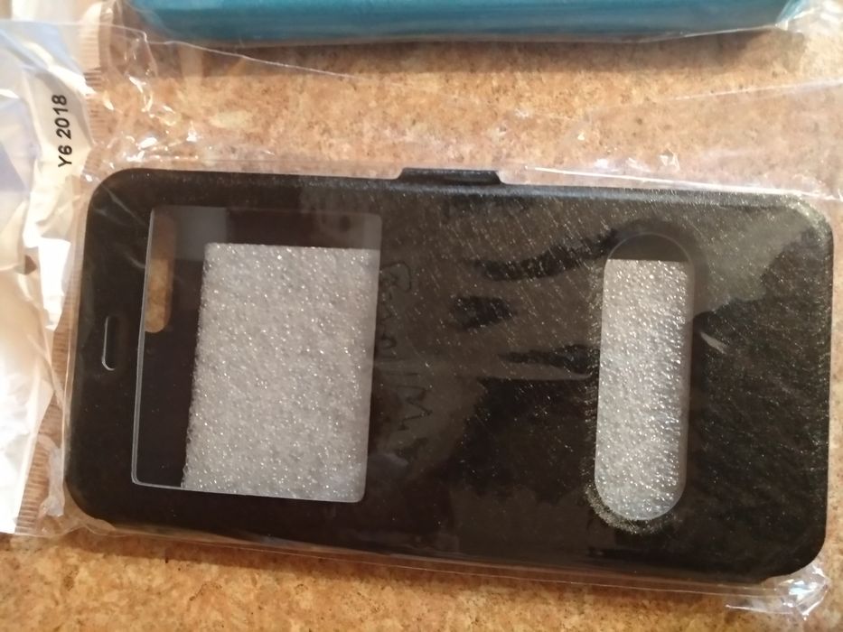 Etui Huawei y6 z 2018