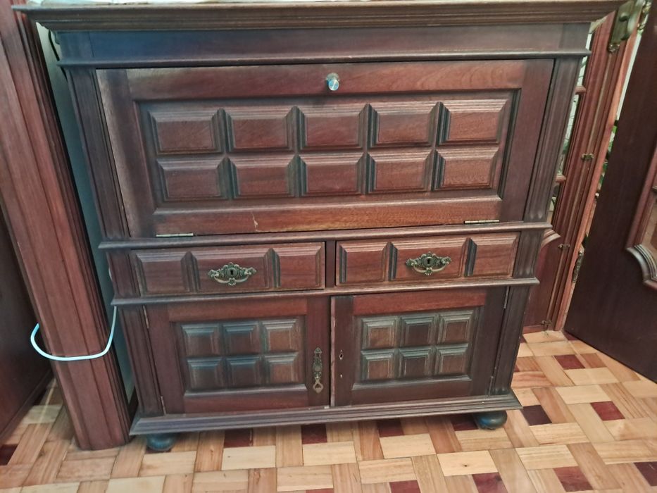 Vendo Móvel bar antigo