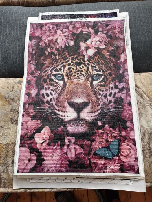 Продам готовые картины алмазная мозаика  без подрамника