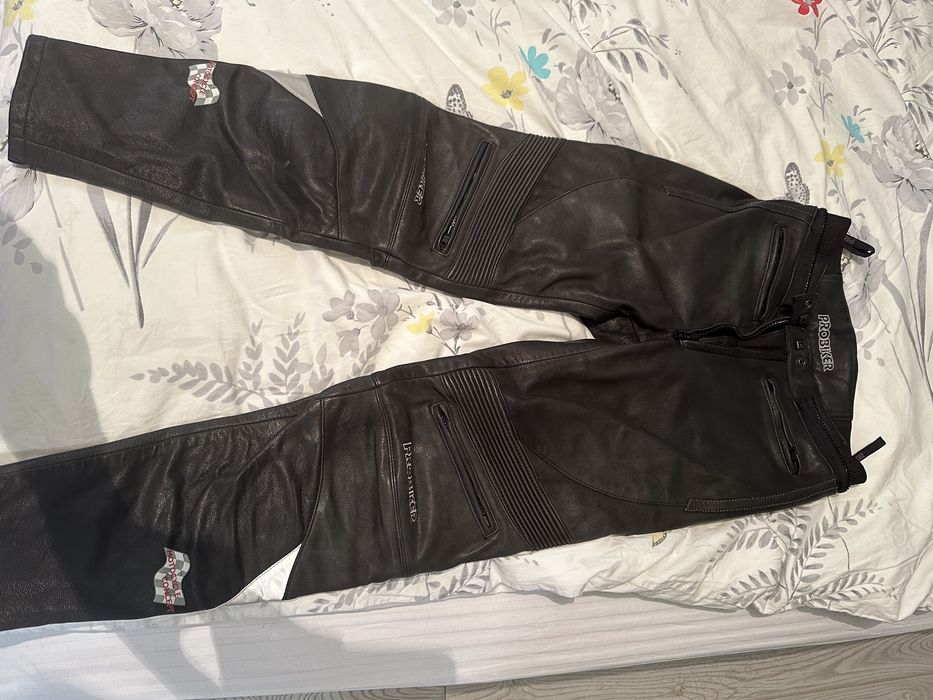 Мотокостюм ( штаны и куртка )