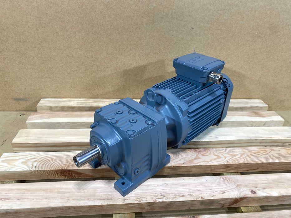 motoreduktor / przekładnia 1,5kW 123obr. SEW