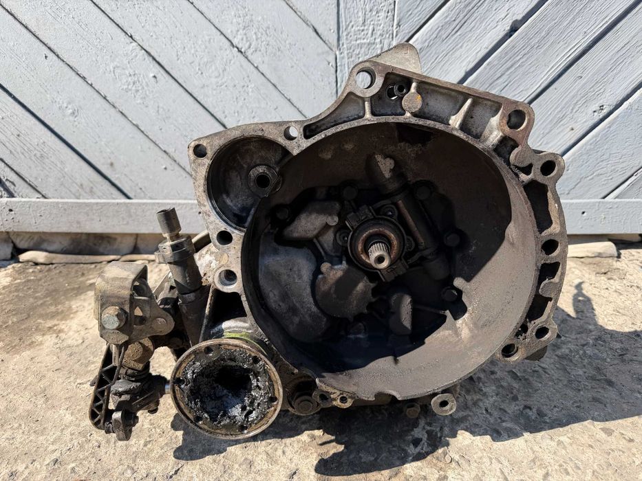 КПП коробка передач Volkswagen Golf 2 1.3 Golf 3 1.4 Гольф