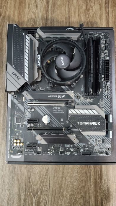 Msi MAG B550 Tomahawk | AMD Ryzen 5 5600X | 16GB RAM