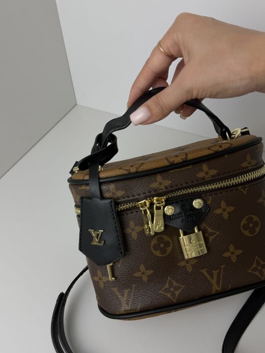 Сумка Louis Vuitton vanity chain pouch, луі вітон,