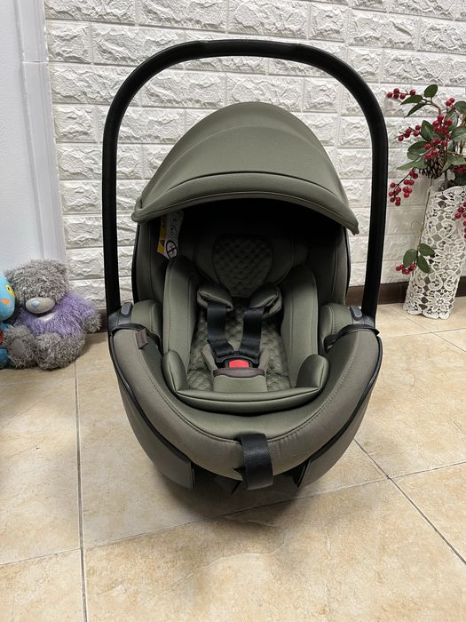 Автокрісло Britax Römer Baby-Safe Pro Група 0+ (0-13 кг) автолюлька