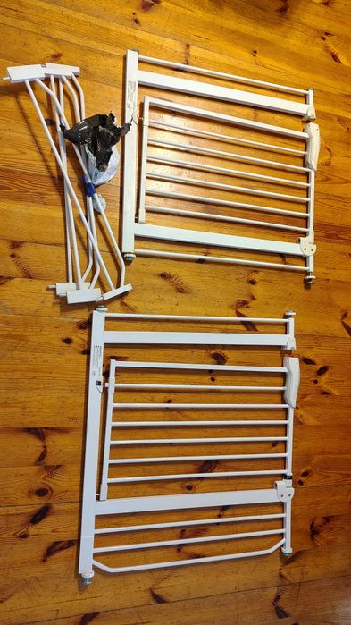 2x Bramka zabezpieczająca 75cm plus 4 przedłużki