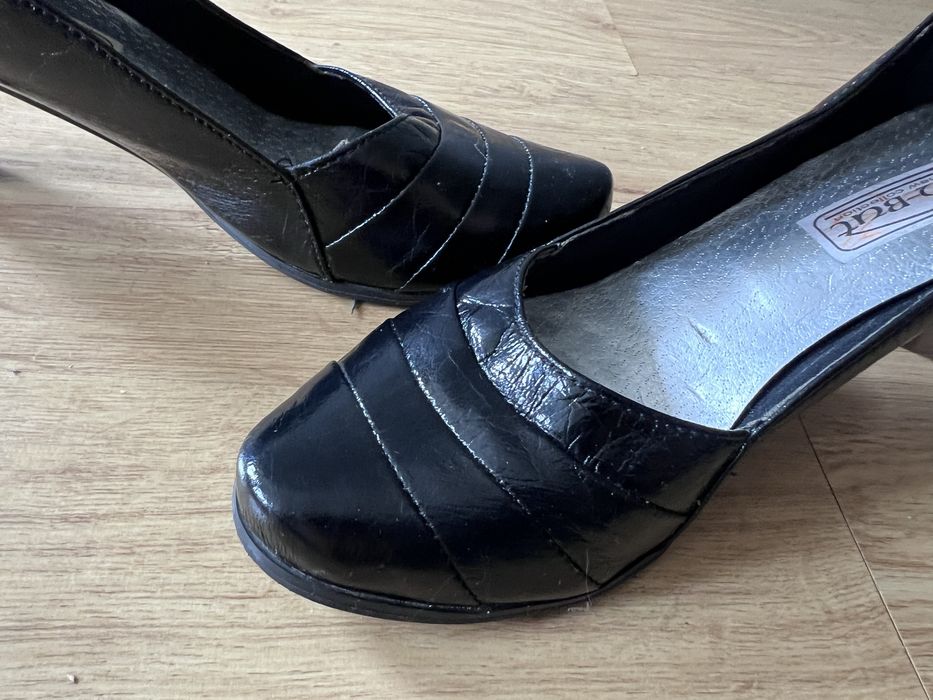 Buty, czółenka Ken-But 37