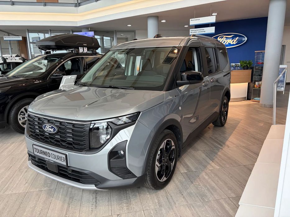 Ford Tourneo Courier Active /automat/5 foteli, od ręki /raty/leasing/najem od ręki