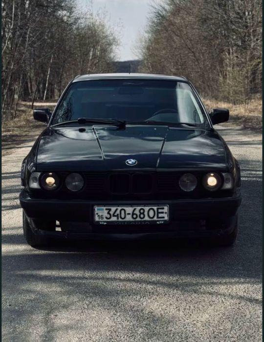 Продам бмв е34 530І
