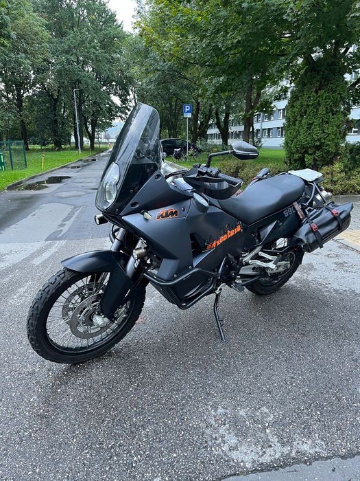 KTM