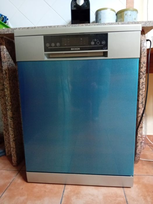Maquina de lavar loiça BECKEN