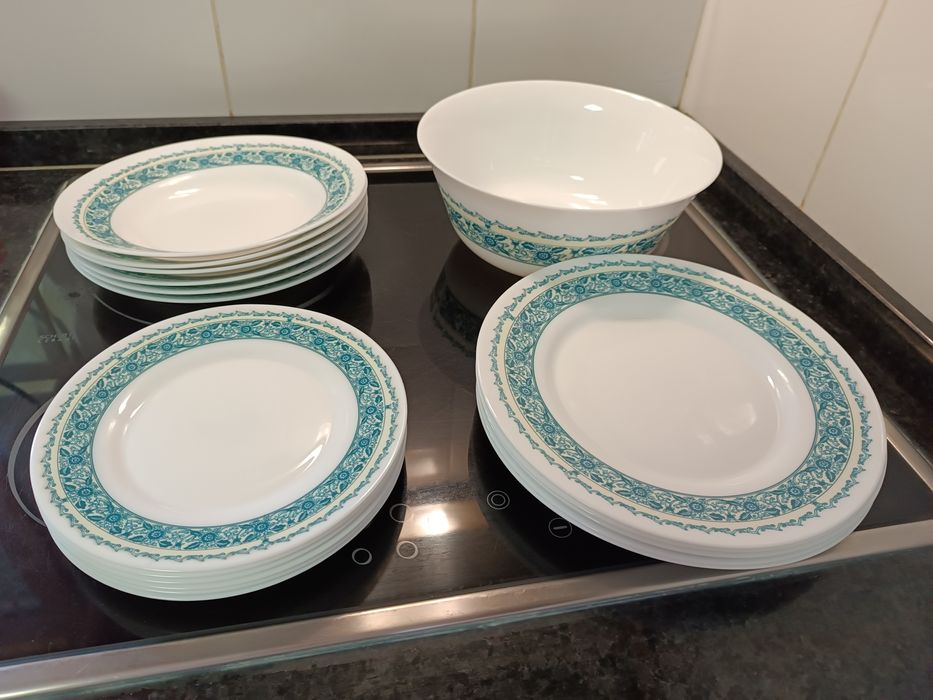 Serviço jantar como novo