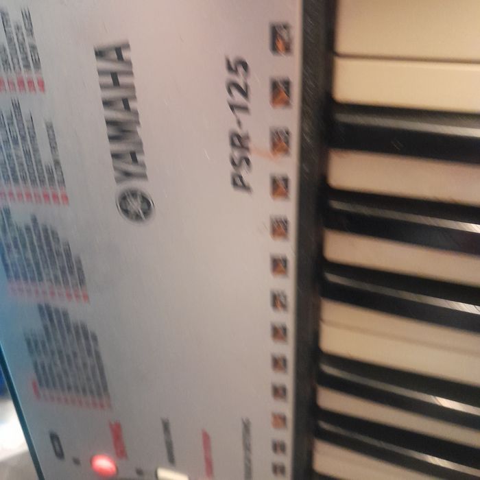 Piano yamaha bom estado