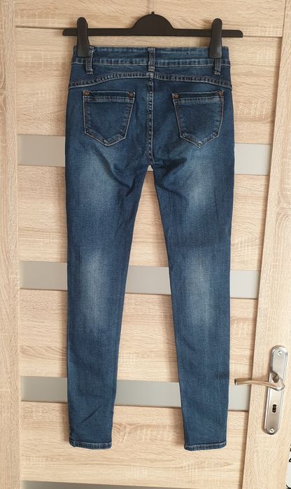 Nowe spodnie jeansowe S