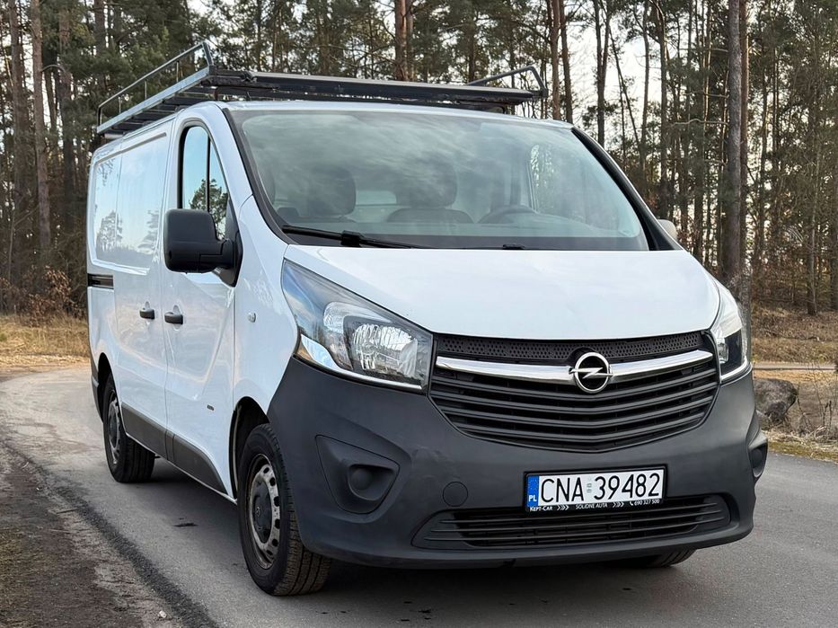 Opel Vivaro  Opel Vivaro L1H1 1.6 CDTI 90KM 2016  98 tys km Bagażnik dachowy