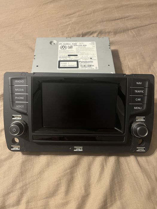 Volkswagen Golf VII Radio Wyświetlacz Mib  Ramka zestaw