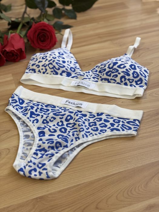 Комплект жіночої білизни