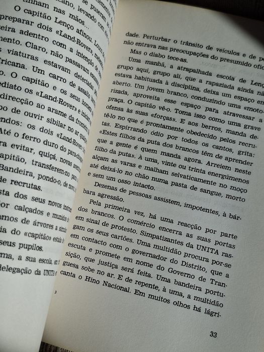 Descolonização Angola Sob o Signo da Violência Maurício Soares 1975