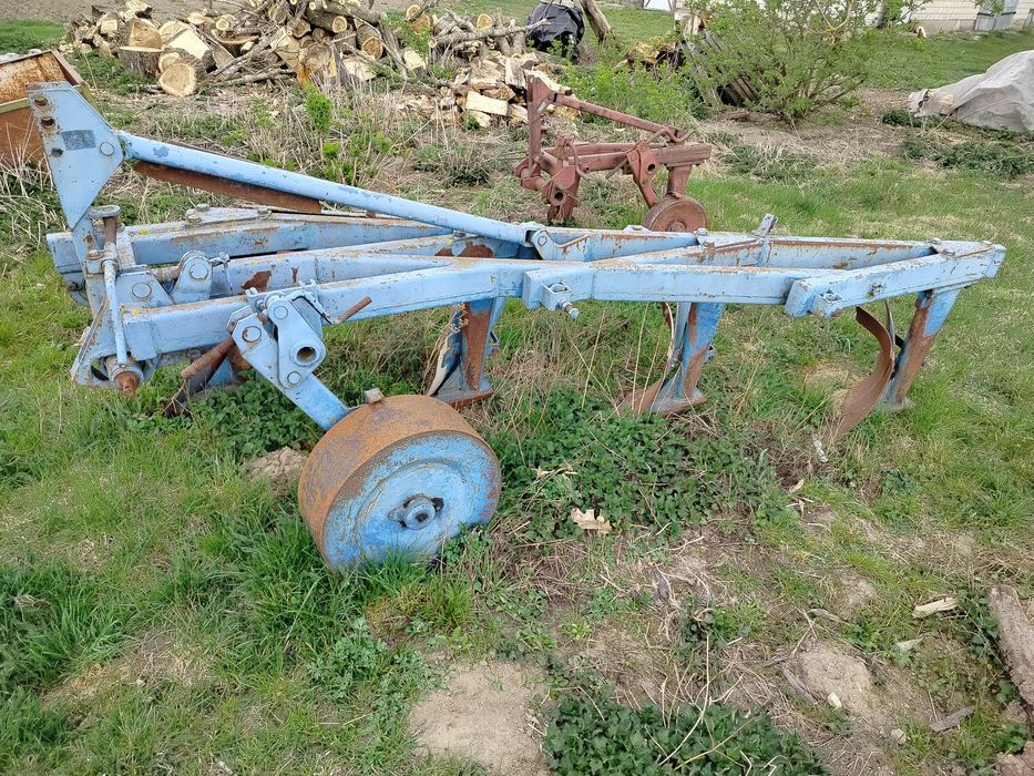 Pług Kołaszewski U-151/7 4 skibowy