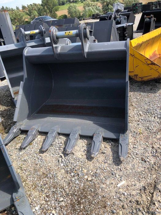 Łyżka 150 cm STRICKLAND  do  JCB  CAT  VOLVO  HITACHI  16-24 ton