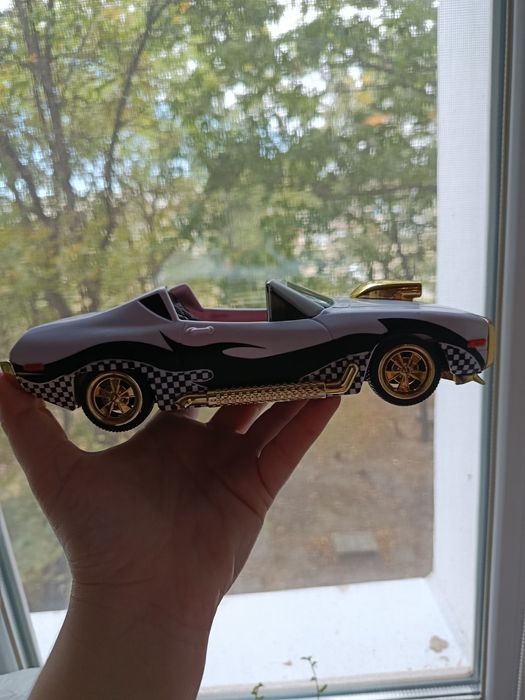 Машинка для ляльки LOL