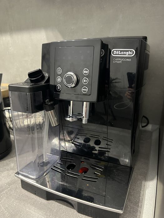 Кавоварка  DeLonghi Cappuccino Smart, кавомашина стан  відмінний