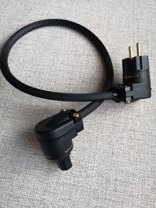 Kabel zasilający audio Melodika 3x2.5 mm dł 0.75 m. Wtyki kątowe.
