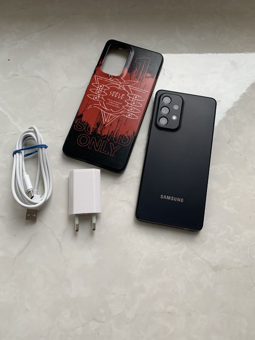 Samsung  a53 5g 128gb на экране защитное стекло