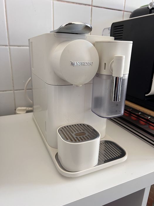 Nespresso Gran Latissima by DeLonghi
