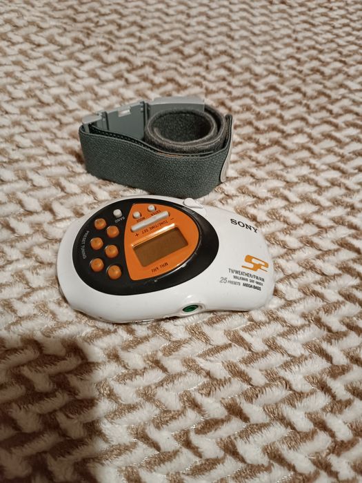 Портативные am / fm радио Sony Walkman SRF-M80V