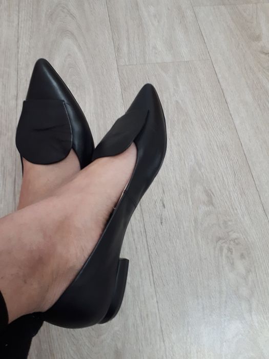 Туфли кожаные Estro 39