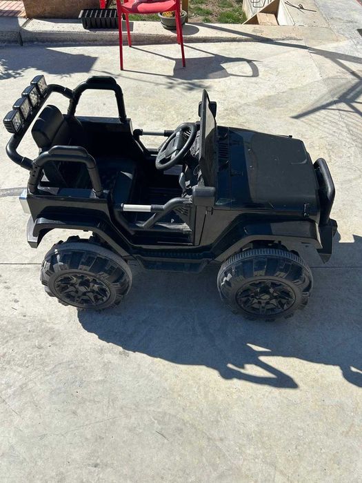 Carrinho eléctrico infantil 12v