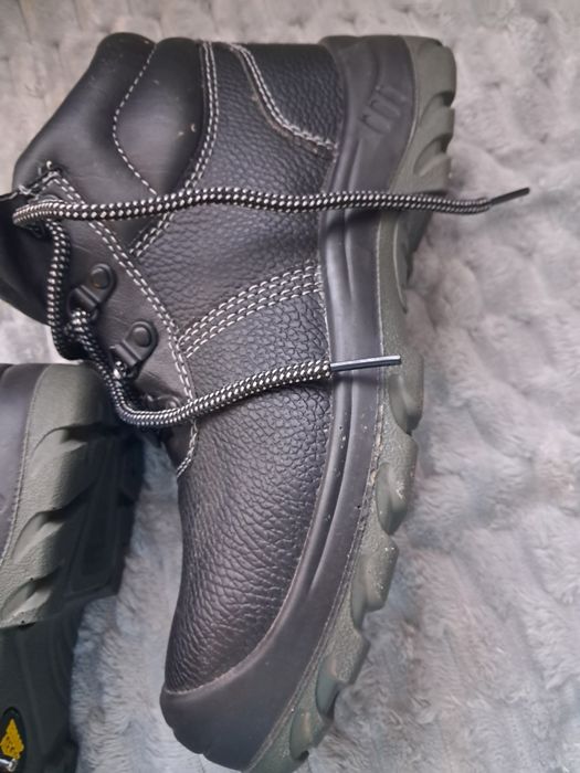 Buty robocze safety jogger 39