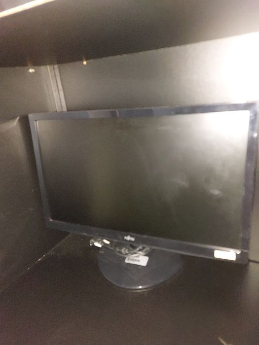Monitor de mesa fujitsu