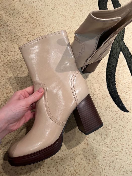 Чоботи розмір 40