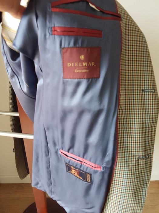 Casaco semi novo tamanho 54 Dielmar