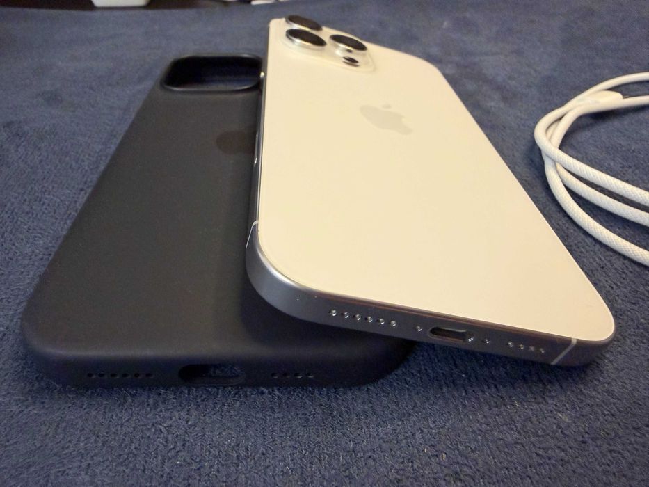 IPhone 16 pro max 256gb (white)