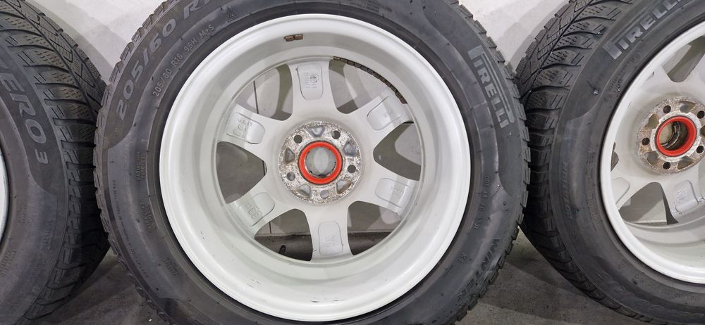 Диски с резиною R16 5/112 Audi A6 A4 Volkswagen Caddy Passat Touran